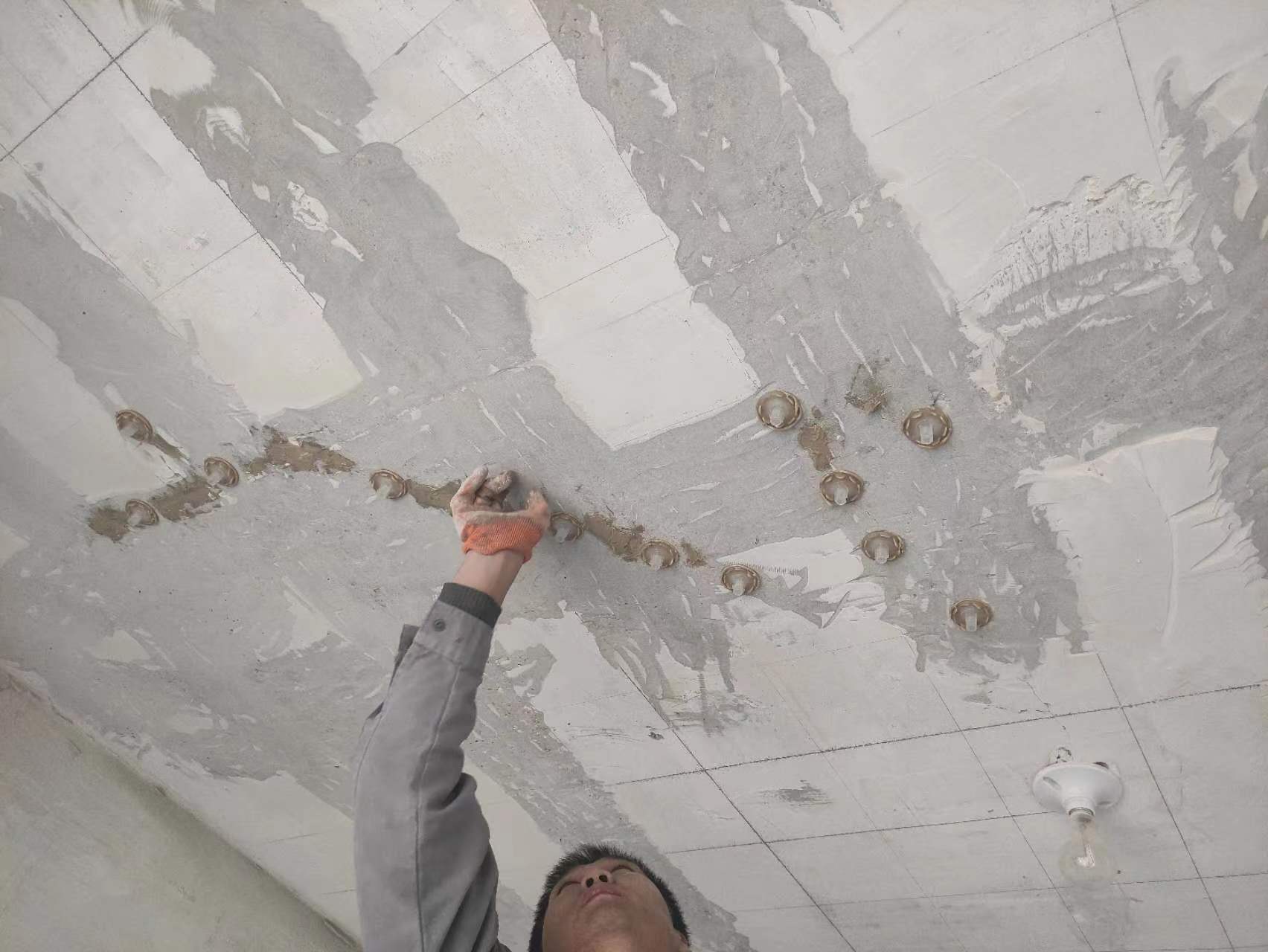 海珠混凝土楼板裂缝为什么会开裂?怎么修补?